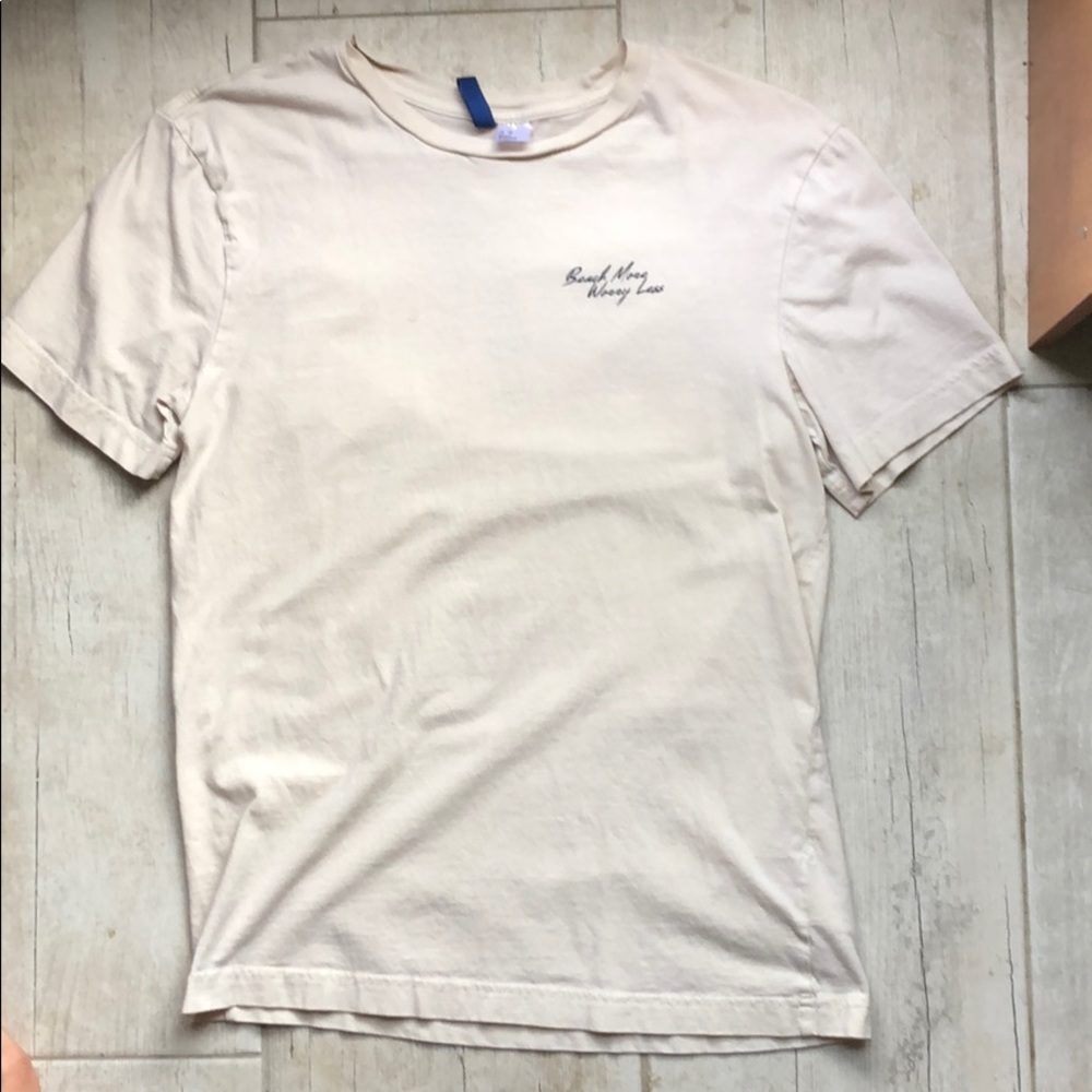 H and M shirt